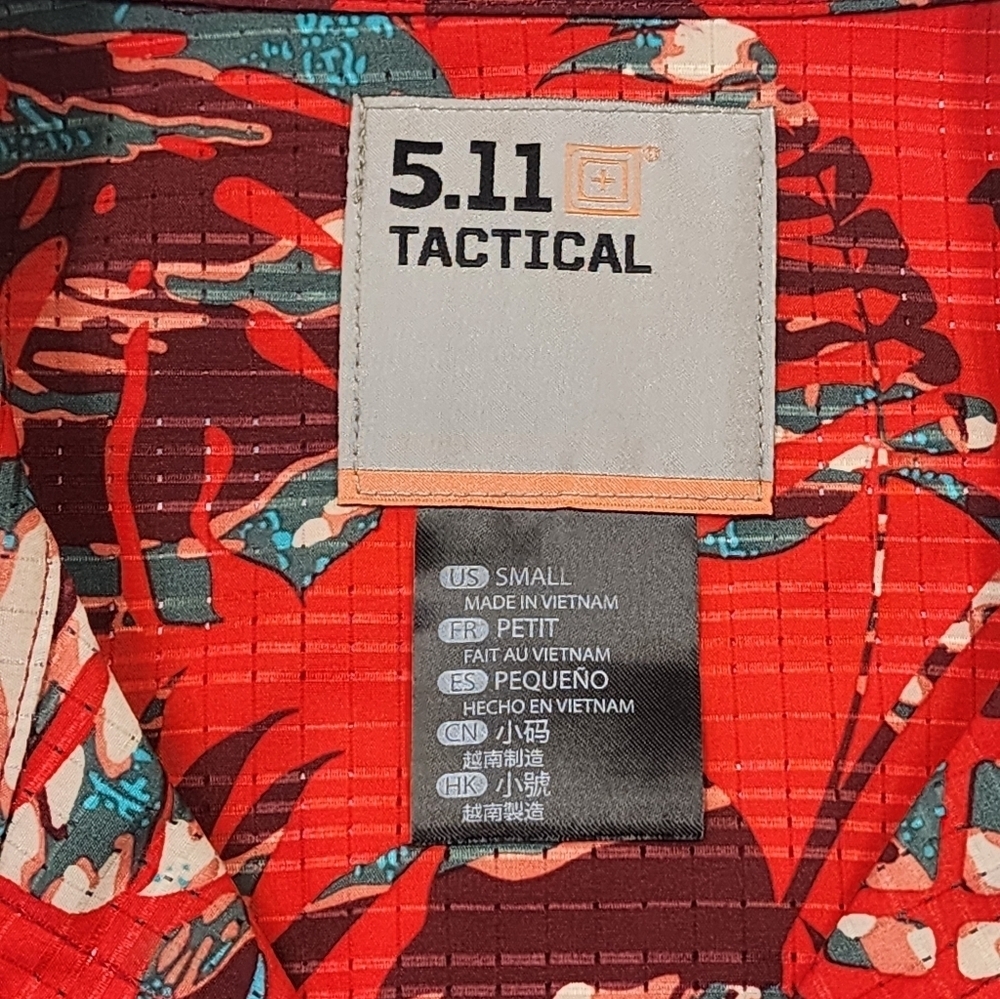 NWT 5.11 Tactical Red Camo Vented Button Up Shirt Size Small - Picture 4 of 9